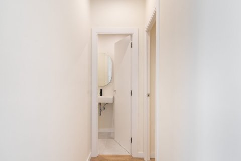 Купить квартиру в Барселона, Испания с 4 комнаты, № 1387 - фото 22