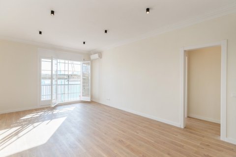 Купить квартиру в Барселона, Испания с 4 комнаты, № 1387 - фото 23