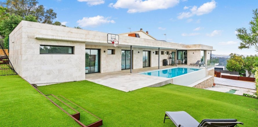 4 bedrooms house for sale in Platja D'aro, Girona, Catalonia, Spain № 1385