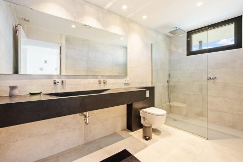 4 bedrooms house for sale in Platja D'aro, Girona, Catalonia, Spain № 1385 - photo 19