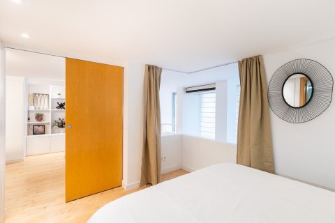 Купить квартиру в Барселона, Испания с 3 комнаты, № 1388 - фото 22