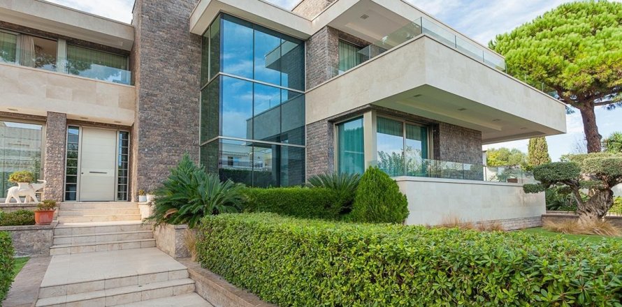 4 bedrooms house for sale in Platja D'aro, Girona, Catalonia, Spain № 1384