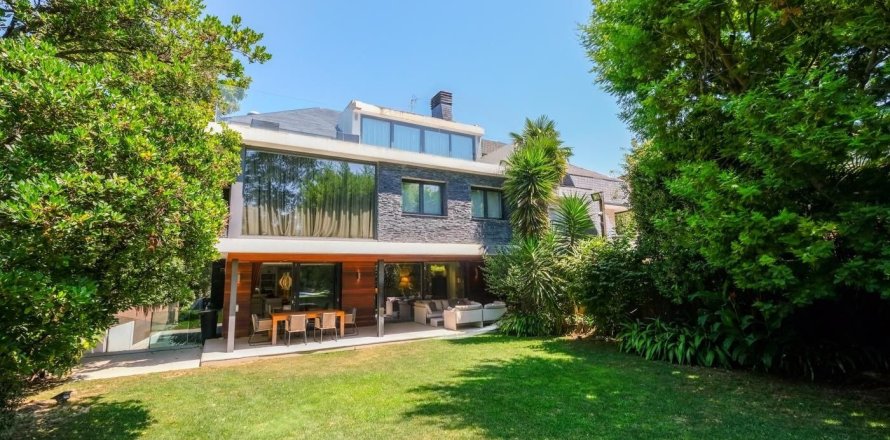 6 bedrooms house for sale in Sant Cugat Del Valles, Barcelona, Catalonia, Spain № 1454