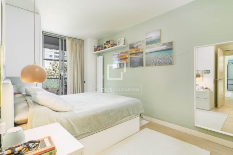 Apartamento de 2 dormitorios en venta en Barcelona, Cataluña, Spain № 7134 - foto 23