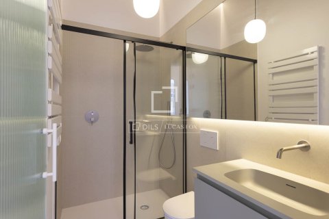 2 chambres apartment à vendre à Barcelona, Catalonia, Spain № 7137 - photo 12