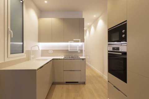 2 chambres apartment à vendre à Barcelona, Catalonia, Spain № 7137 - photo 24