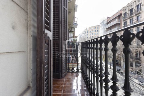 2 chambres apartment à vendre à Barcelona, Catalonia, Spain № 7137 - photo 3