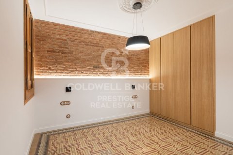 Apartamento de 3 dormitorios en venta en Barcelona, Cataluña, Spain № 5433 - foto 8