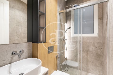3 bedrooms apartment for sale in Eixample, Barcelona, Catalonia, Spain № 2441 - photo 24