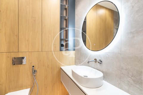 3 bedrooms apartment for sale in Eixample, Barcelona, Catalonia, Spain № 2441 - photo 18