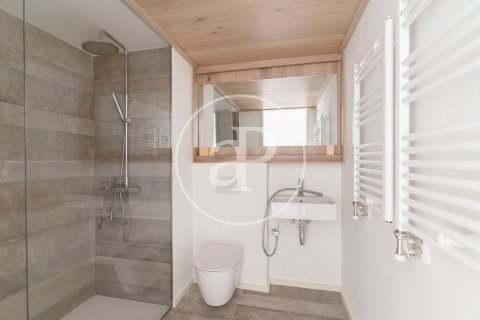 2 bedrooms apartment for sale in Ciutat Vella, Barcelona, Catalonia, Spain № 2440 - photo 9