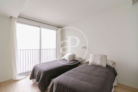2 bedrooms apartment for sale in Ciutat Vella, Barcelona, Catalonia, Spain № 2440 - photo 12