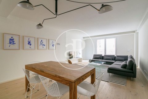 2 bedrooms apartment for sale in Ciutat Vella, Barcelona, Catalonia, Spain № 2440 - photo 17