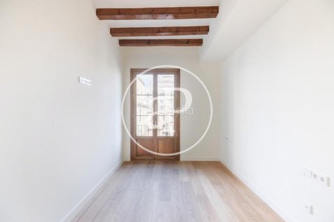 2 bedrooms penthouse for sale in Eixample, Barcelona, Catalonia, Spain № 2436 - photo 15