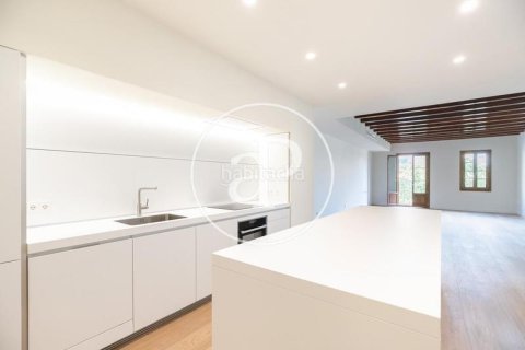 2 bedrooms penthouse for sale in Eixample, Barcelona, Catalonia, Spain № 2436 - photo 5