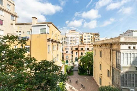 2 bedrooms penthouse for sale in Eixample, Barcelona, Catalonia, Spain № 2436 - photo 20
