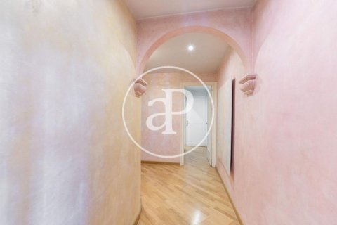 5 chambres apartment à vendre à Eixample, Barcelona, Catalonia, Spain № 2442 - photo 6
