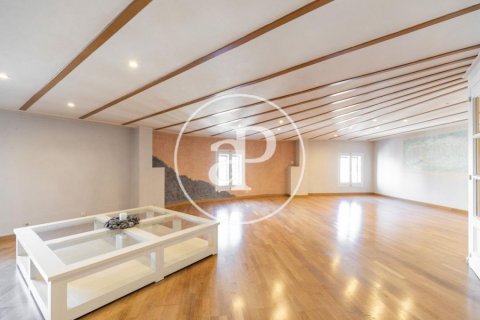 5 chambres apartment à vendre à Eixample, Barcelona, Catalonia, Spain № 2442 - photo 9