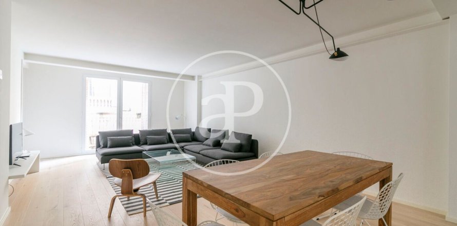 2 chambres apartment à vendre à Ciutat Vella, Barcelona, Catalonia, Spain № 2438