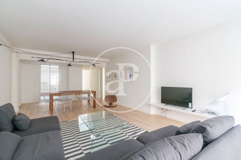 2 chambres apartment à vendre à Ciutat Vella, Barcelona, Catalonia, Spain № 2438 - photo 4