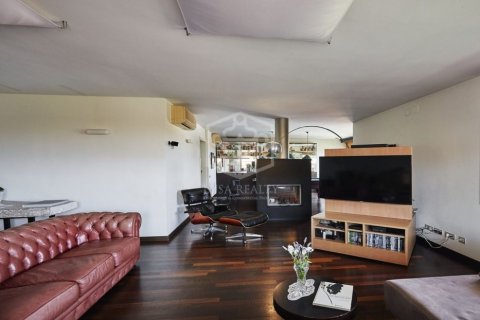 6 bedrooms villa for sale in Castelldefels, Barcelona, Catalonia, Spain № 926 - photo 11