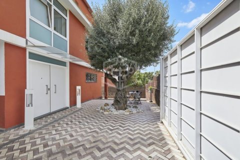 6 bedrooms villa for sale in Castelldefels, Barcelona, Catalonia, Spain № 926 - photo 7