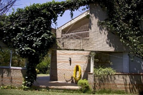 Купить виллу в Кабрильс, Испания с 6 спален, 700м², № 924 - фото 13