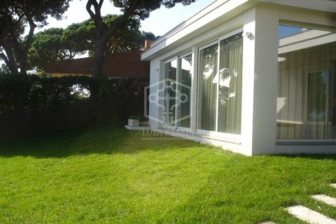 4 bedrooms villa for sale in Blanes, Girona, Catalonia, Spain № 923 - photo 5