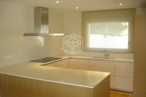 4 bedrooms villa for sale in Blanes, Girona, Catalonia, Spain № 923 - photo 12