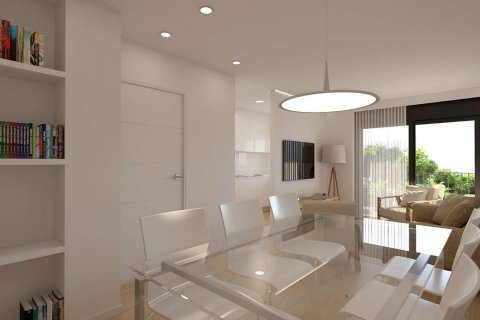 3 bedrooms apartment for sale in Casco Antiguo Sant Boi de Llobregat, Barcelona, Catalonia, Spain № 3225 - photo 5