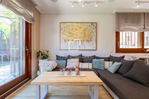 4 bedrooms apartment for sale in Esplugues de Llobregat, Barcelona, Catalonia, Spain № 8717 - photo 8
