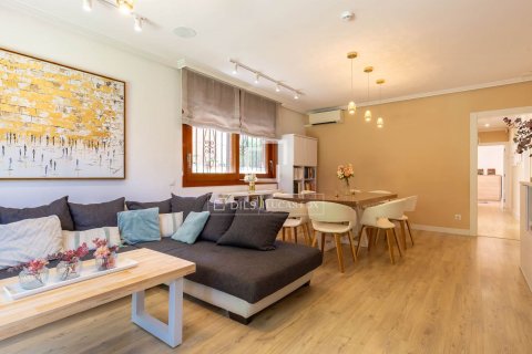 4 bedrooms apartment for sale in Esplugues de Llobregat, Barcelona, Catalonia, Spain № 8717 - photo 11