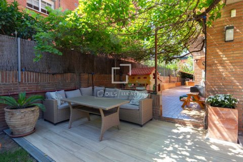 4 bedrooms apartment for sale in Esplugues de Llobregat, Barcelona, Catalonia, Spain № 8717 - photo 4