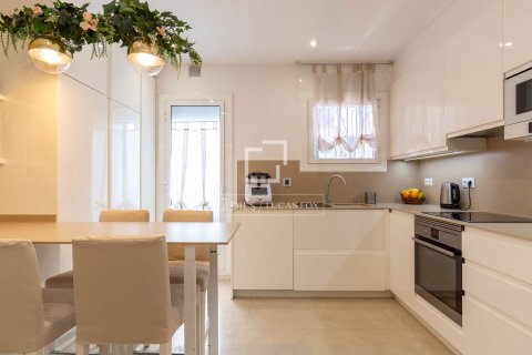4 bedrooms apartment for sale in Esplugues de Llobregat, Barcelona, Catalonia, Spain № 8717 - photo 14