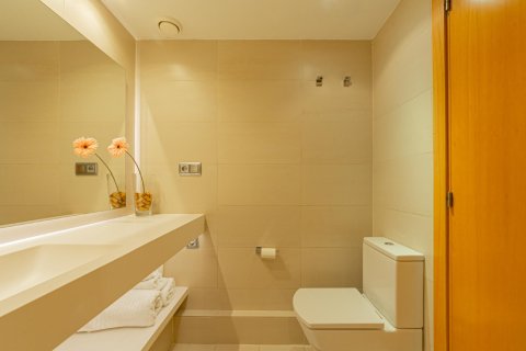 1 bedroom apartment for sale in Barcelona, Catalonia, Spain № 1374 - photo 22