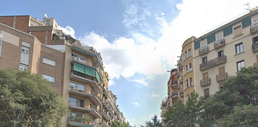 Propiedad comercial en venta en Barcelona, Cataluña, Spain № 1372