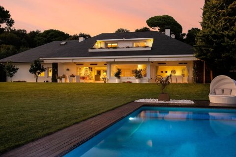 5 bedrooms house for sale in Sant Andreu de Llavaneres, Barcelona, Catalonia, Spain № 1369 - photo 4