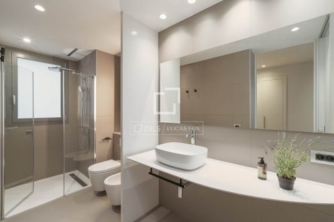 2 bedrooms apartment for sale in Barcelona, Catalonia, Spain № 7074 - photo 8
