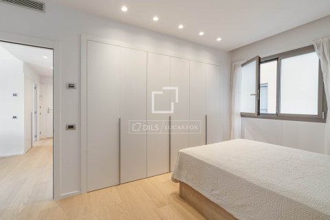 2 bedrooms apartment for sale in Barcelona, Catalonia, Spain № 7074 - photo 9