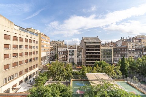 2 bedrooms apartment for sale in Barcelona, Catalonia, Spain № 7074 - photo 23