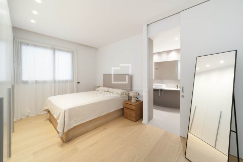 2 bedrooms apartment for sale in Barcelona, Catalonia, Spain № 7074 - photo 11