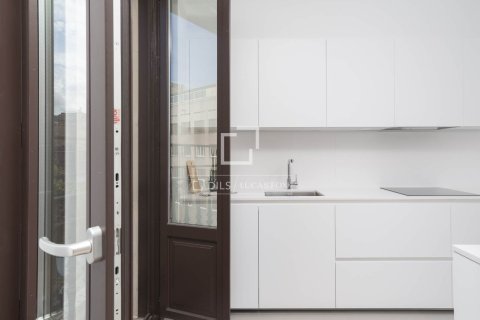 2 bedrooms apartment for sale in Barcelona, Catalonia, Spain № 7074 - photo 21
