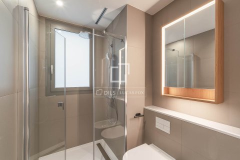 2 bedrooms apartment for sale in Barcelona, Catalonia, Spain № 7074 - photo 7