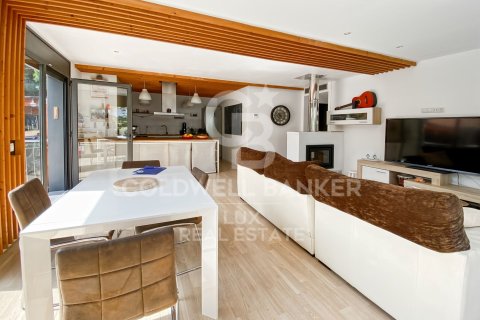 3 bedrooms house for sale in L'Escala, Girona, Catalonia, Spain № 7986 - photo 2