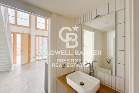 2 bedrooms duplex for sale in Barcelona, Catalonia, Spain № 7989 - photo 14