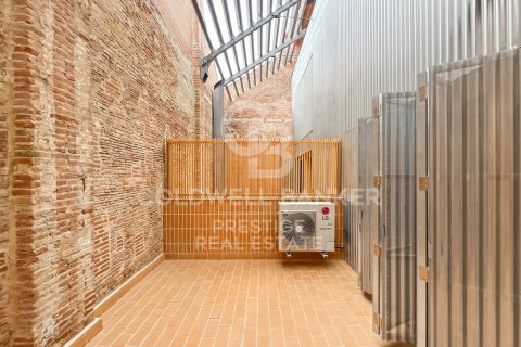 2 bedrooms duplex for sale in Barcelona, Catalonia, Spain № 7989 - photo 29