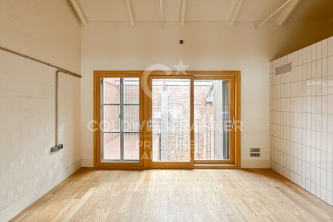 2 bedrooms duplex for sale in Barcelona, Catalonia, Spain № 7989 - photo 22