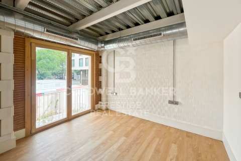 2 bedrooms duplex for sale in Barcelona, Catalonia, Spain № 7989 - photo 17