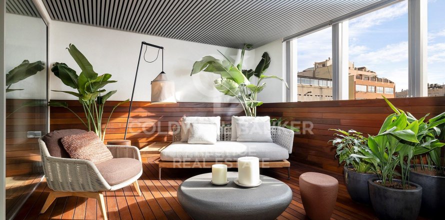 4 bedrooms apartment for sale in Barcelona, Catalonia, Spain № 7987