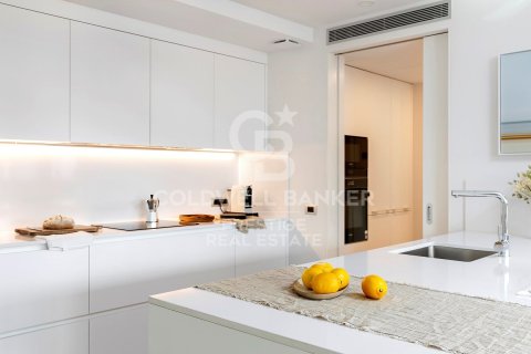 4 bedrooms apartment for sale in Barcelona, Catalonia, Spain № 7987 - photo 9